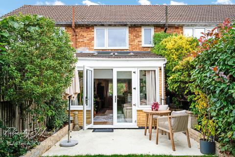 2 bedroom terraced house for sale, Reed Close, London SE12