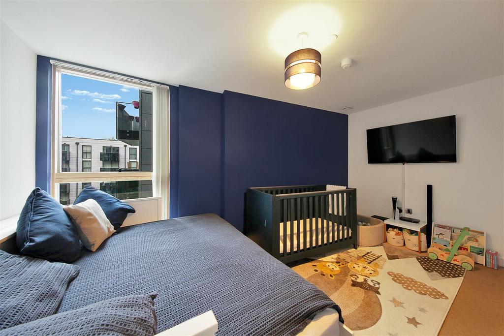 Flat 39, Orwell Court - LMZg2c RQwi XCBRh Qnf NB.jpg