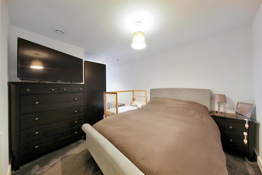 Flat 39, Orwell Court - f2byw CUk Q72 PMrk T0 A6z.jpg