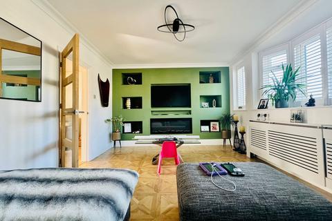1 bedroom in a house share to rent, Chobham Road, Ascot SL5