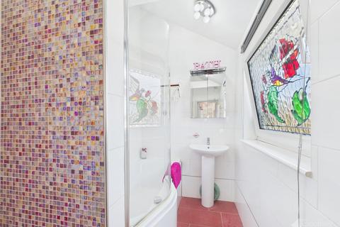 5 bedroom detached house for sale, Park Avenue, Harlow CM17