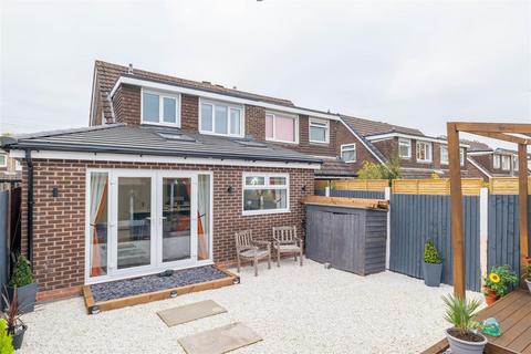 4 bedroom semi-detached house for sale, Hunters Road, Leyland