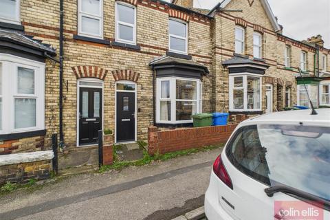 2 bedroom terraced house for sale, Stepney Avenue, Scarborough