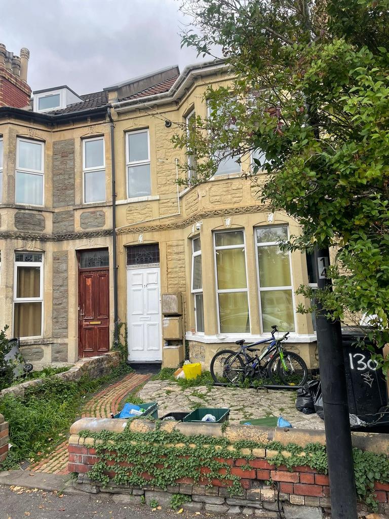 Exterior view of a traditional terraced house w...
