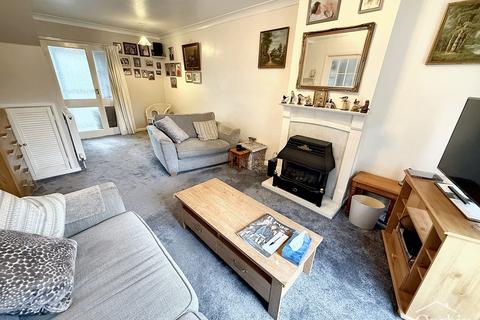 3 bedroom semi-detached house for sale, Glenmeadows Drive, Bournemouth, BH10 5