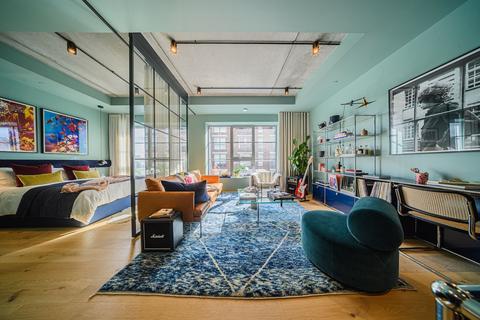 Studio for sale, Goodluck Hope Walk, Douglass Tower, E14