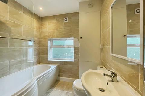 1 bedroom flat to rent, Hencroft Street South, Slough SL1