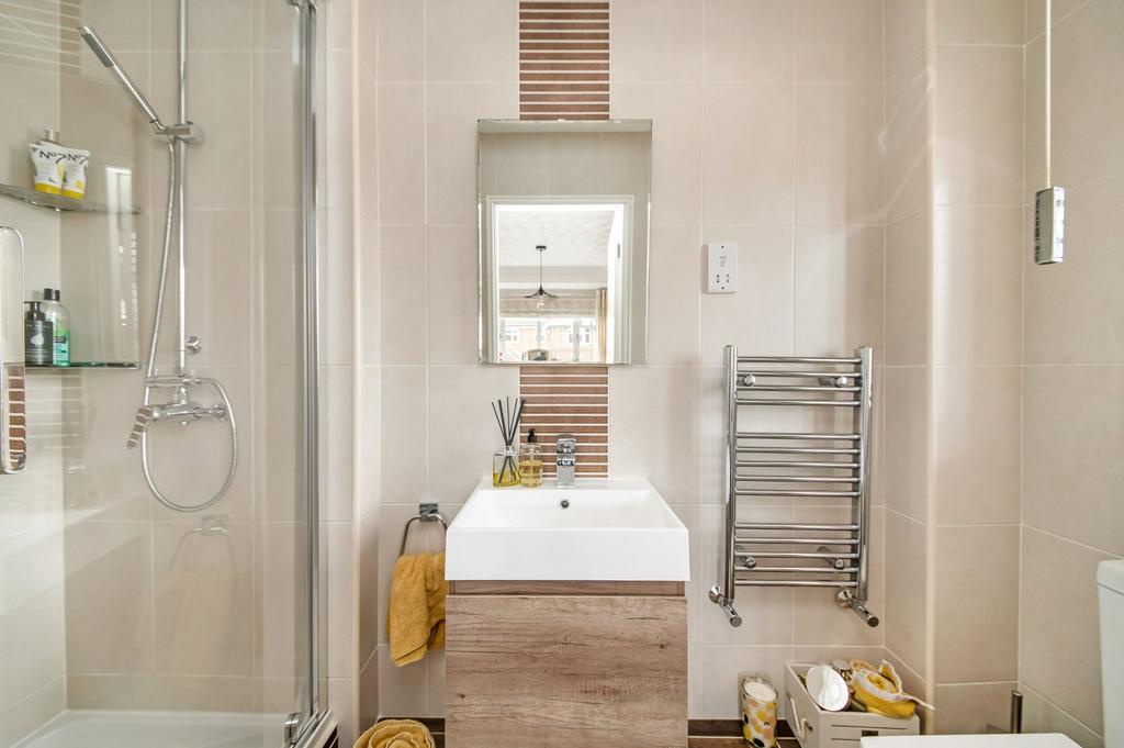 Bedroom one en suite shower room