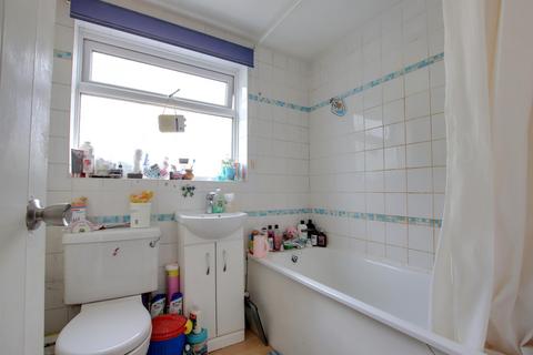 3 bedroom semi-detached house for sale, WOODBOURNE CLOSE, CATISFIELD