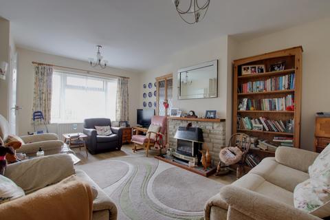 3 bedroom semi-detached bungalow for sale, CHERRY TREE AVENUE, FAREHAM