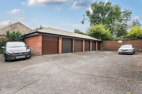 2 bedroom flat for sale, Windsor House,  Henley-On-Thames,  RG9