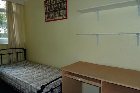 undefined, Horwood Close