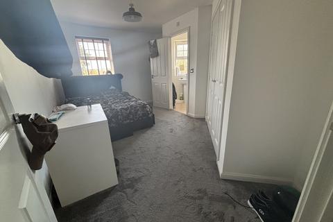 2 bedroom flat to rent, Conifer House, 1 Hundred Acre Way, IP28