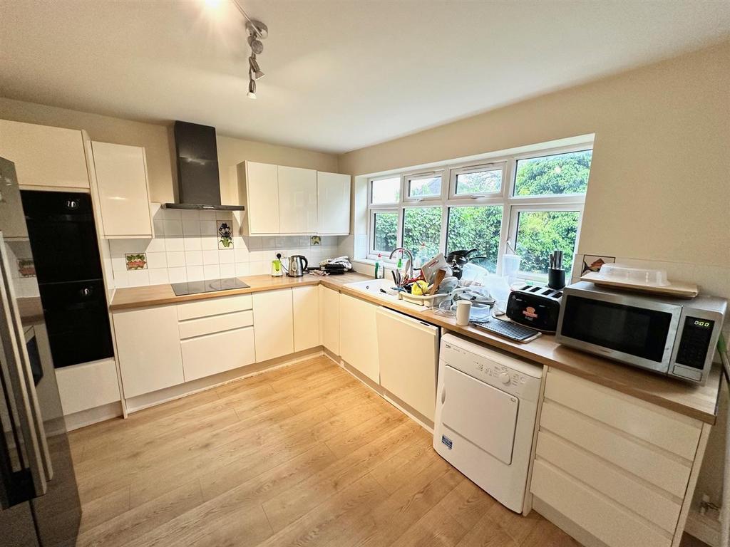 Kitchen.jpg