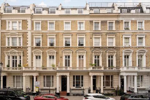 2 bedroom apartment for sale, Clanricarde Gardens, London, W2