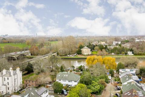 59 Park House Gardens, Twickenham, TW1 2DF