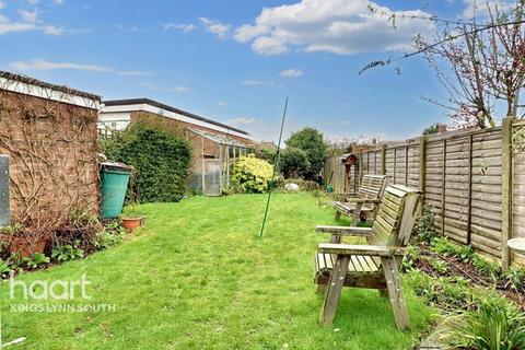 Spenser Road, South Wootton