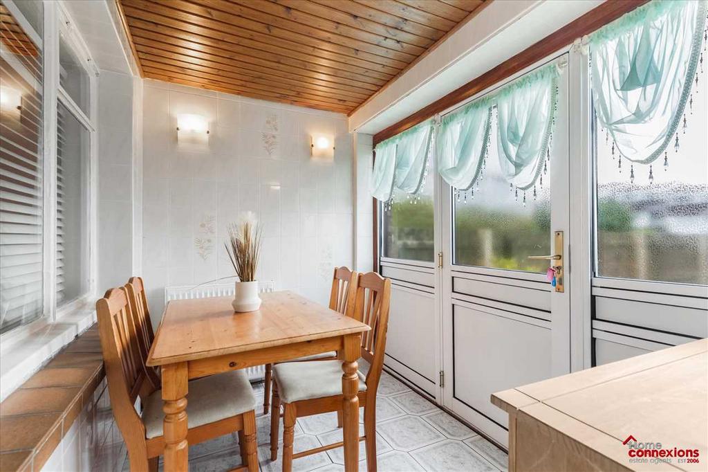 Breakfasting Nook