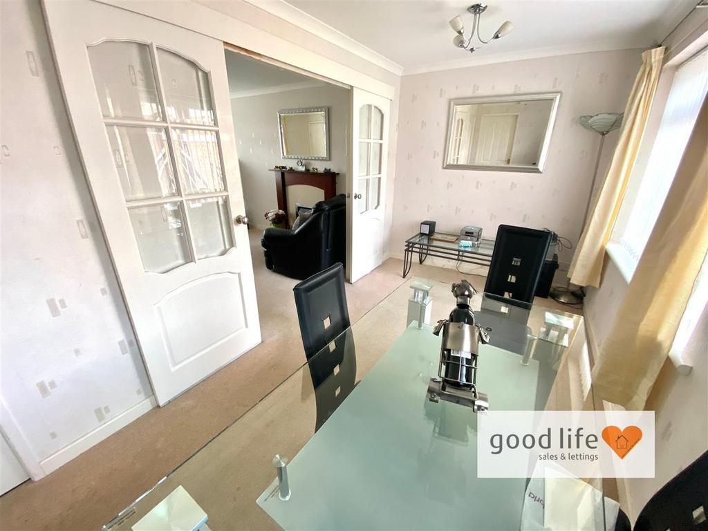 20251009 111304748 i OS36fylingdale.jpg