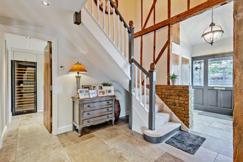 4 bedroom semi-detached house for sale, Pages Lane, Romford