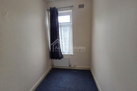 3 bedroom terraced house to rent, Thornville Street, Dewsbury