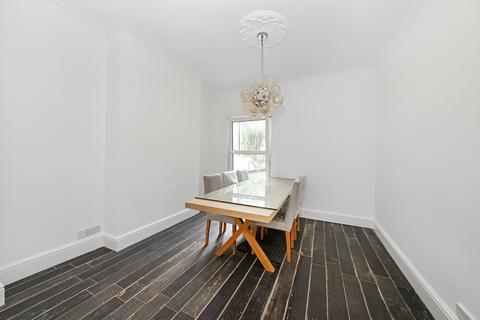 undefined, Kinveachy Gardens, Charlton, SE7