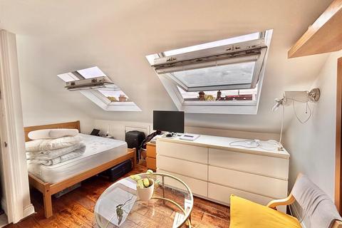 3 bedroom flat to rent, Ashburnham Road, Kensal Rise, London