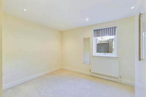 undefined, Odyssey, 40 Thame Road