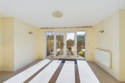 undefined, Odyssey, 40 Thame Road