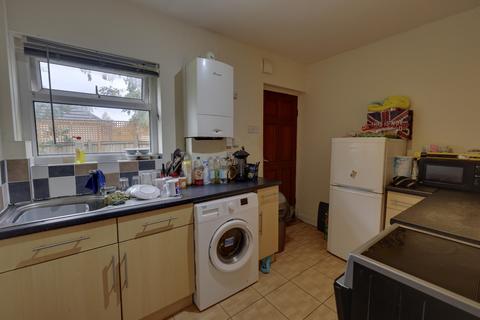 undefined, Redesdale Gardens, Leeds, West Yorkshire, LS16