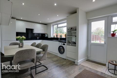 4 bedroom terraced house for sale, Harewood Road, Chelmsford