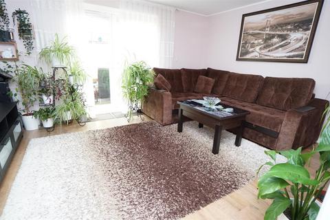 undefined, Larwood Drive, Ravenscliffe, Bradford