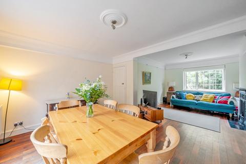 undefined, Red Post Hill, London, SE24