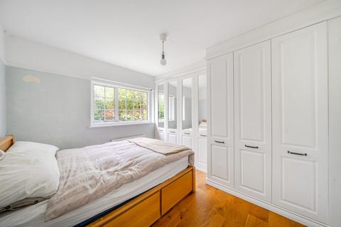 undefined, Red Post Hill, London, SE24