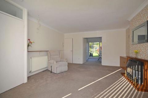3 bedroom end of terrace house for sale, Elm Tree Close, Selsey, Chichester, West Sussex, PO20 0SQ