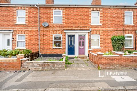 2 bedroom house to rent, Spring Gardens, Newport Pagnell, Buckinghamshire, MK16