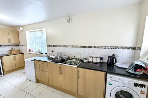 28 Burnside, Bedlington, NE22 7JH
