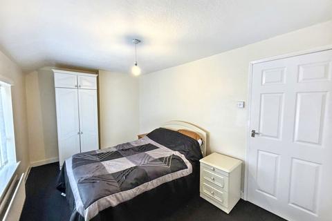 28 Burnside, Bedlington, NE22 7JH