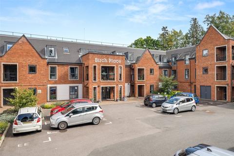 Birch Place, Crowthorne RG45