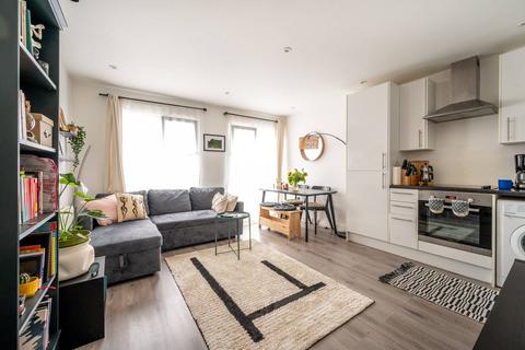 1 bedroom flat for sale, Cranbrook Mews, Walthamstow, E17