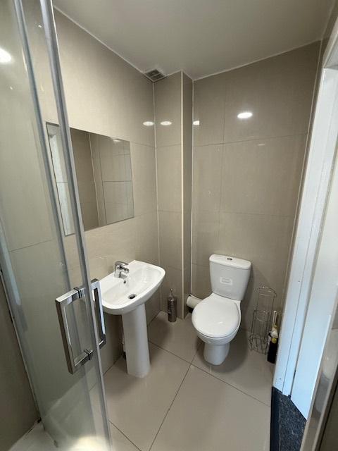 Ensuite In Room C