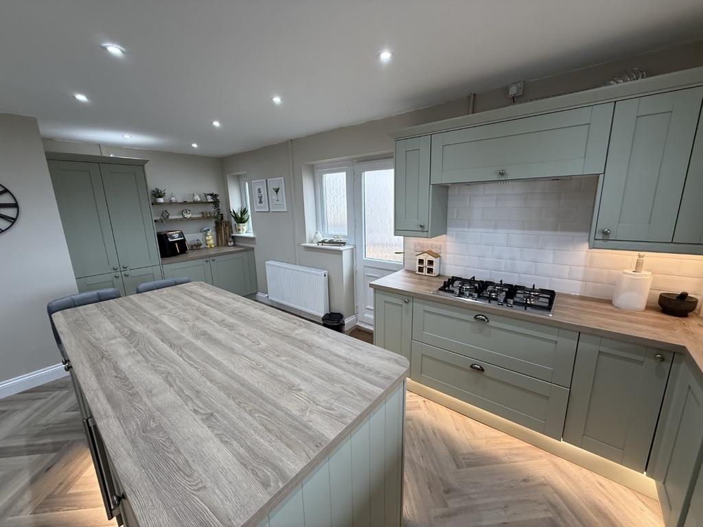 Kitchen/Breakfast Room