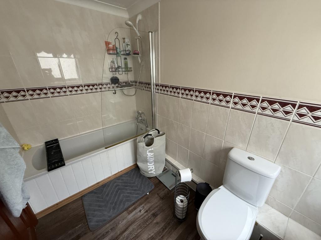 En Suite Bathroom