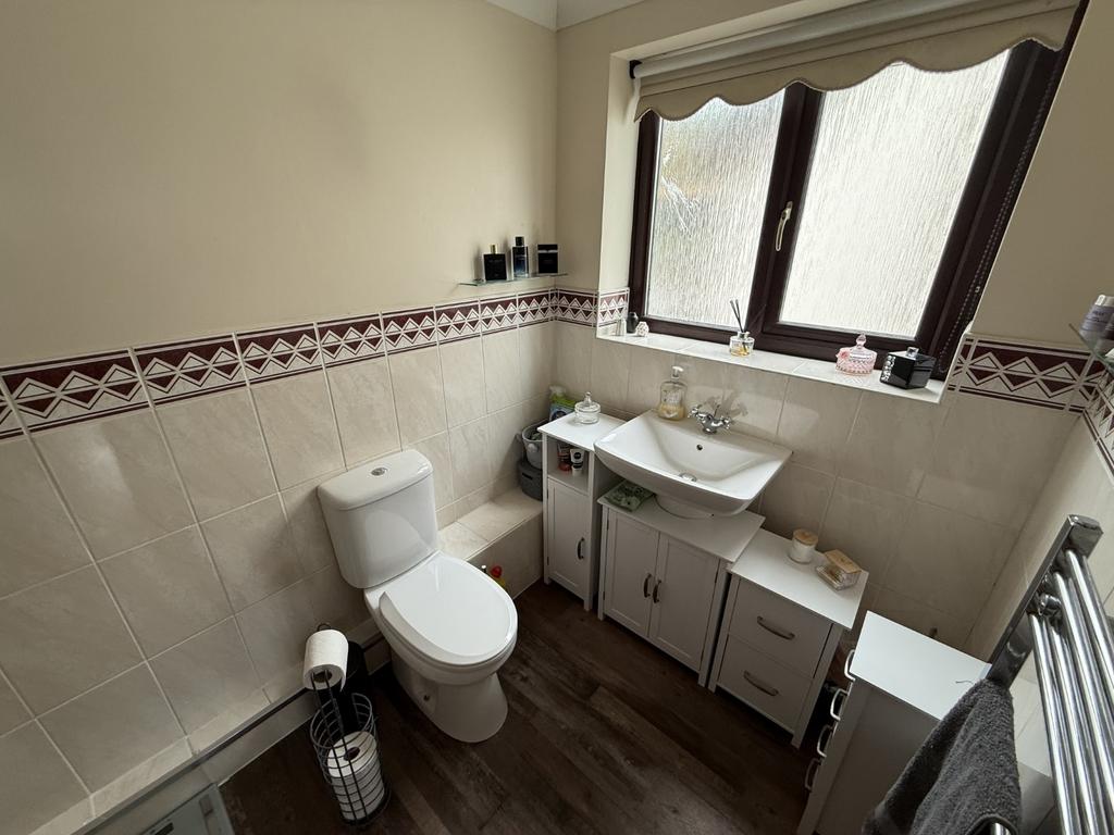 En Suite Bathroom