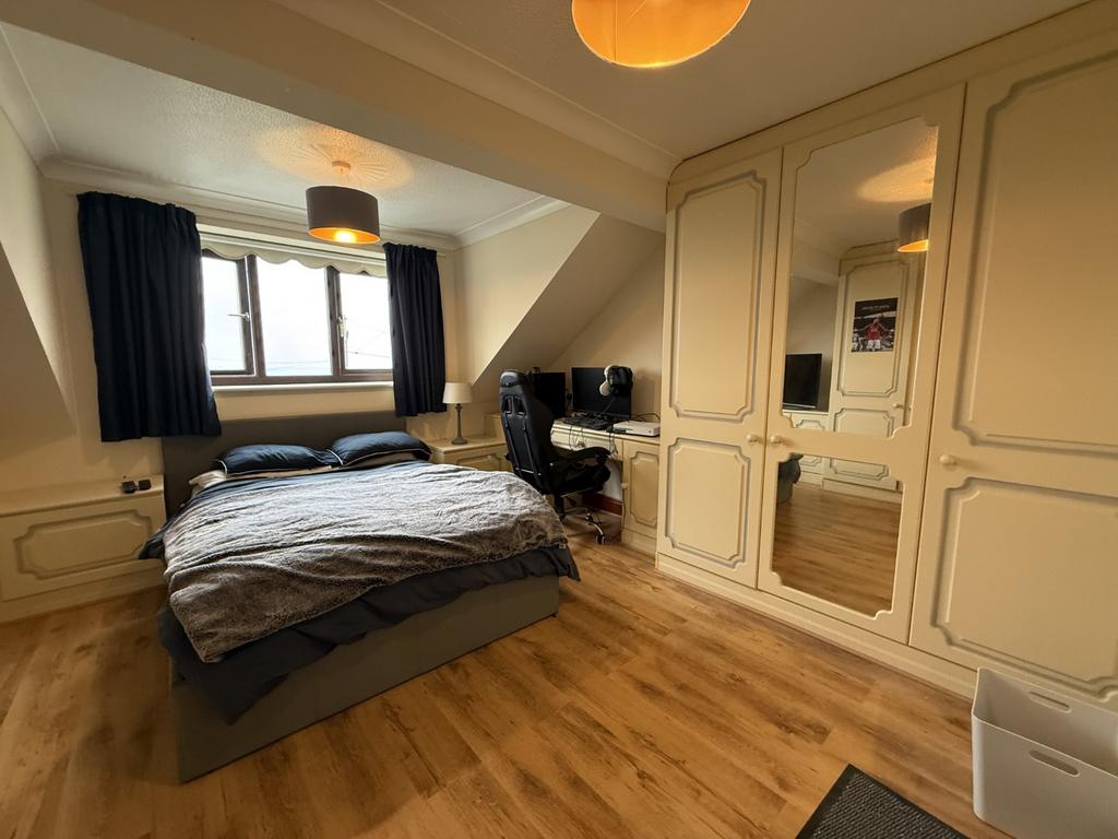 Front Double Bedroom 2