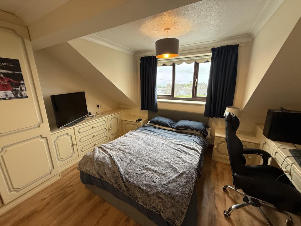 Front Double Bedroom 2
