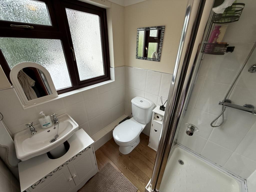 En Suite Shower Room