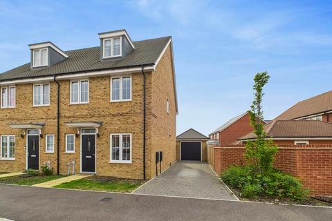 undefined, Halifax Green, Haddenham