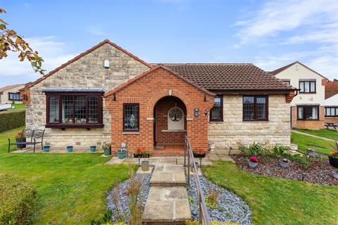 1 Castelo Grove, Pickering, YO18 7JU