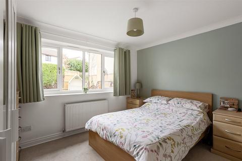 1 Castelo Grove, Pickering, YO18 7JU
